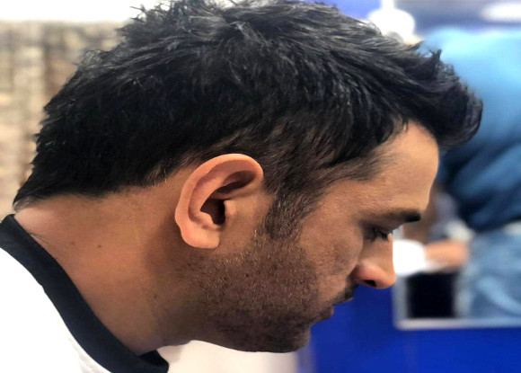 Watch The Latest Hair Style Of Dhoni Will Get His Fans Go Crazy Xtratime To Get The Best And Exclusive Sporting News Keep Watching Xtratime View yourself with over 12,000 hairstyles, 52 colors and 50 highlights. xtratime