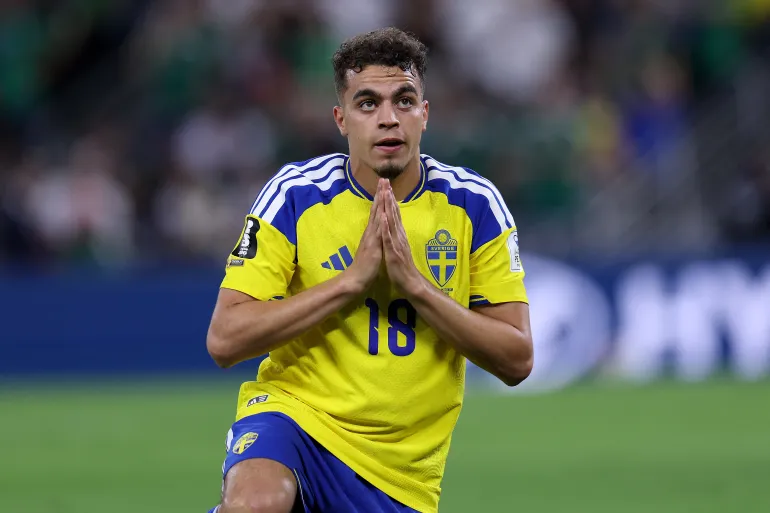 Yasin Ayari’s Respectful Celebration After Scoring Against Tunisia Captivates Football Fans