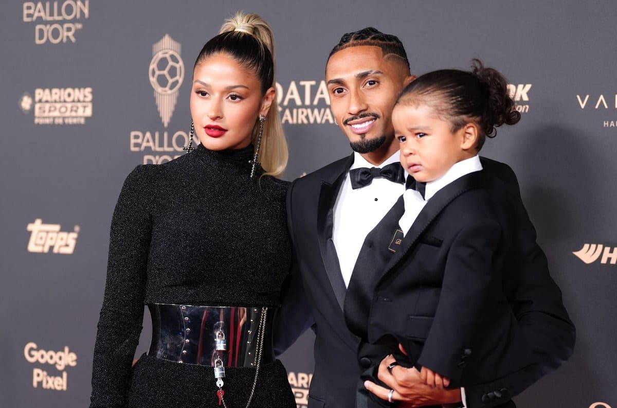 Raphinha breaks down in tears after latest injury setback, wife reveals emotional phone call