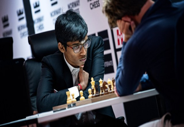 Praggnanandhaa continues the streak of victories over Magnus Carlsen