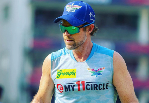 Jonty Rhodes in contention for Indian team's fielding coach role