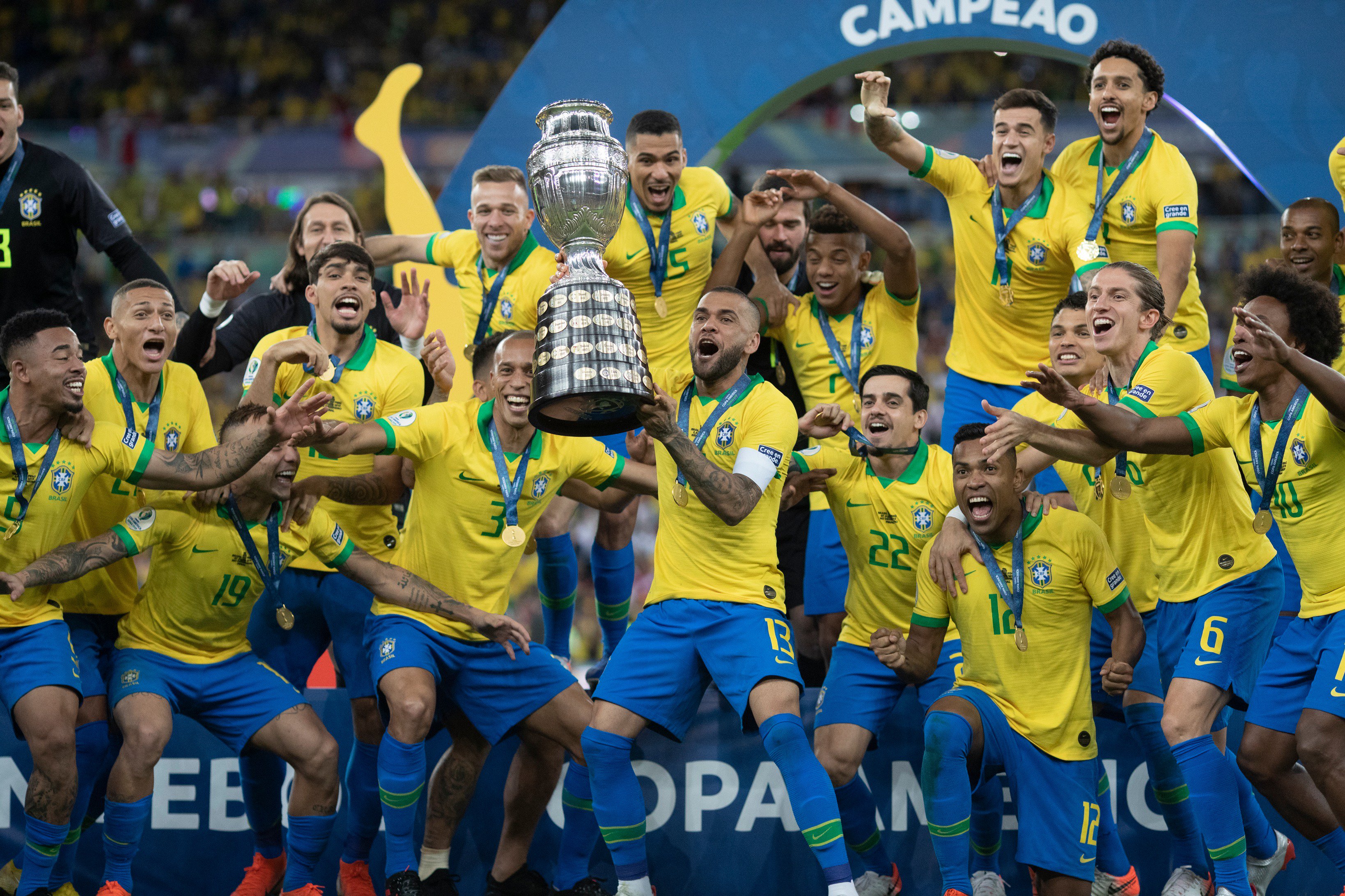 Бразилия сколько раз чемпионом по футболу. Сборная команда Бразилии по футболу. Сборная Бразилии Кубок Америки 2019. Бразилия футбол сборная. Сборная Бразилии по футболу футболисты Бразилии.